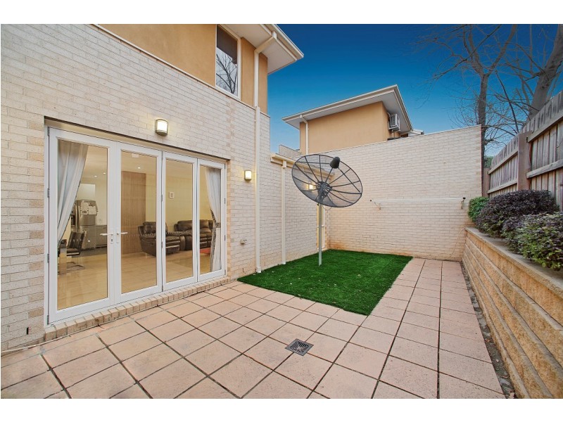 6 Curlew Court, Doncaster VIC 3108