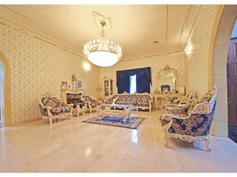 1 Glencroft Terrace, Wheelers Hill VIC 3150