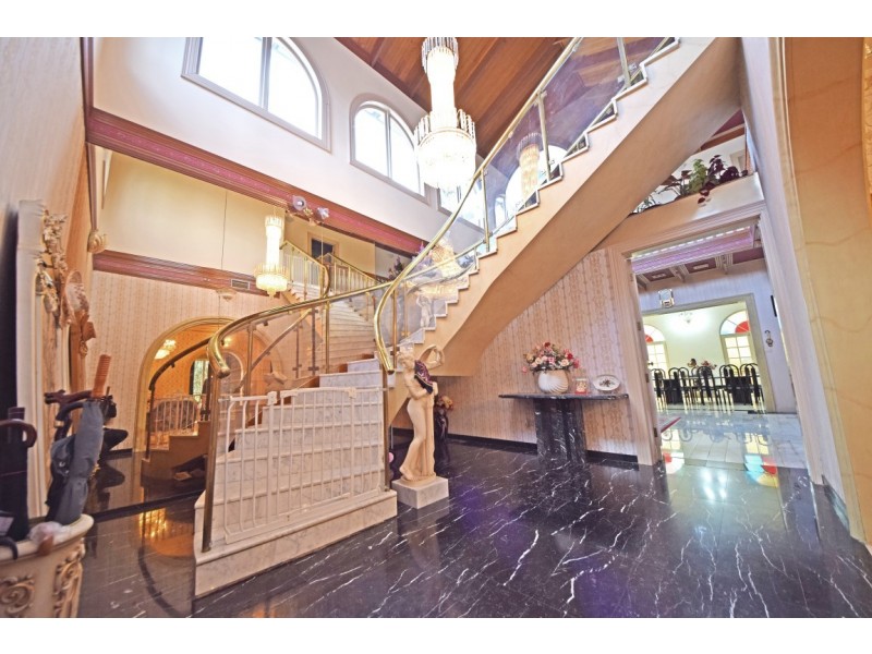 1 Glencroft Terrace, Wheelers Hill VIC 3150