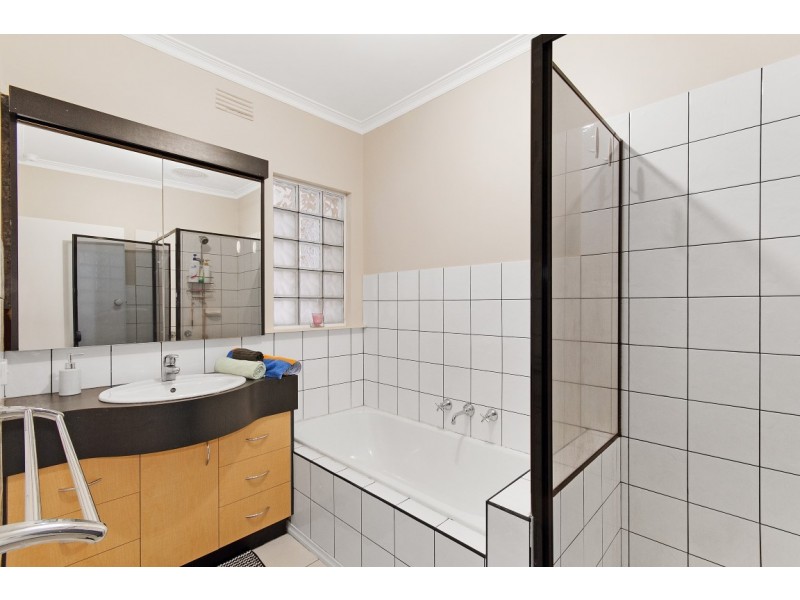 1/15 Samada Street, Notting Hill VIC 3168