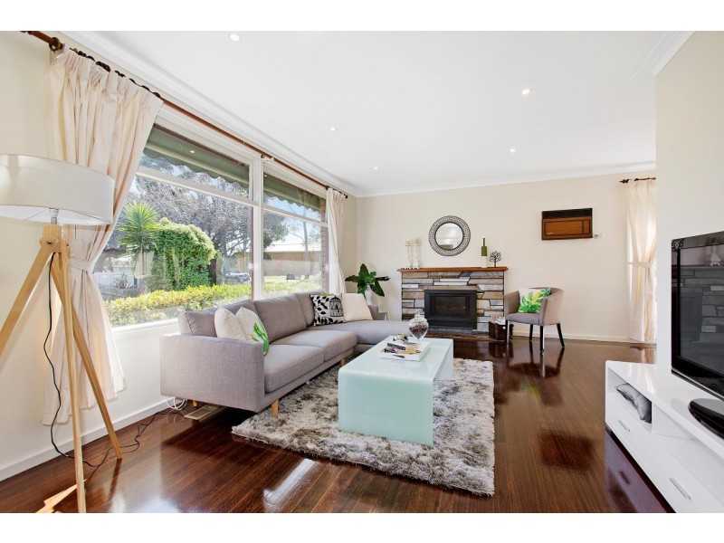 70 Whites Lane, Glen Waverley VIC 3150
