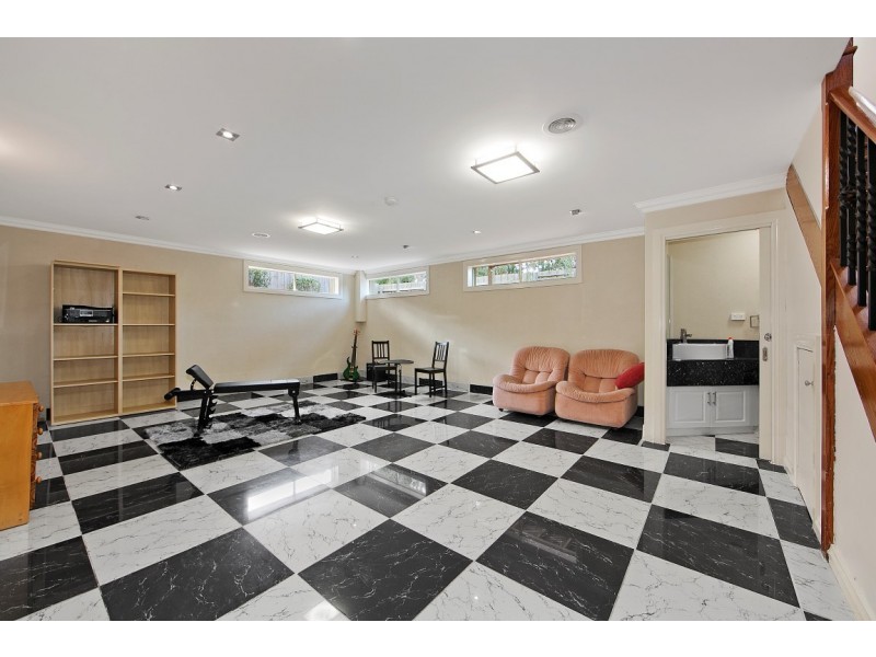 4A Peak Street, Malvern East VIC 3145