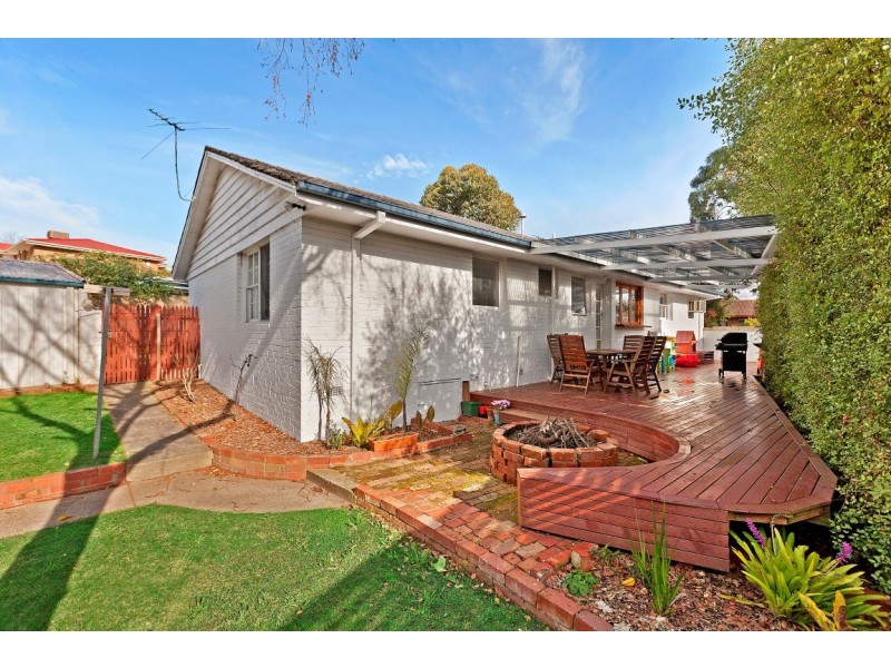 76 Glen Tower Drive, Glen Waverley VIC 3150