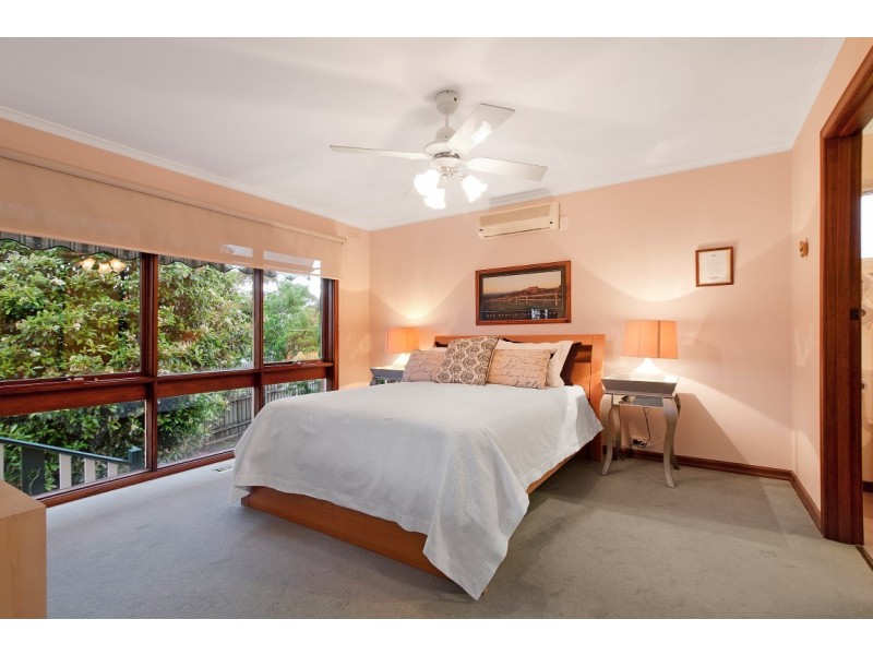 28 Loretta Avenue, Wheelers Hill VIC 3150