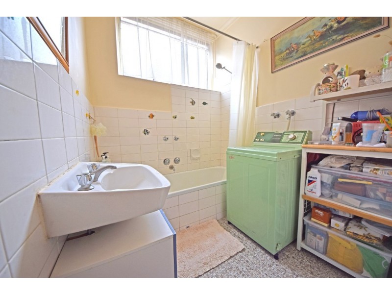 27/327 Orrong Road, St Kilda East VIC 3183