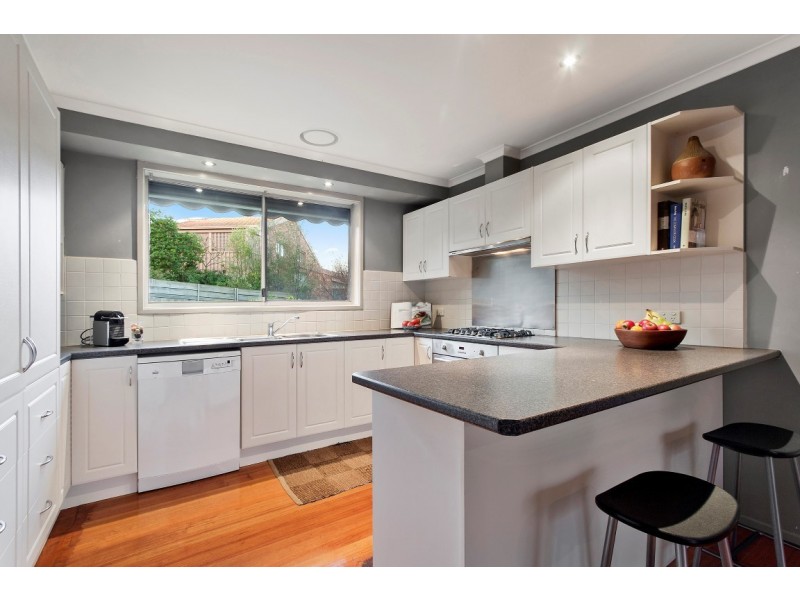 8 Davington Court, Wantirna VIC 3152