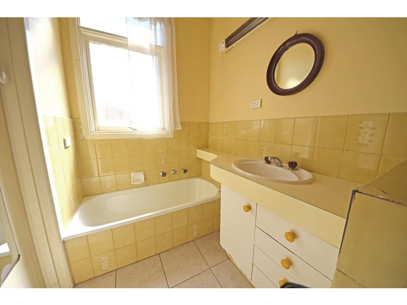 38 Illuka Crescent, Mount Waverley VIC 3149