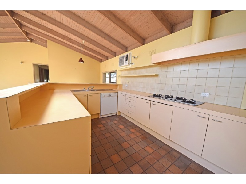 8 Pontford Court, Wheelers Hill VIC 3150