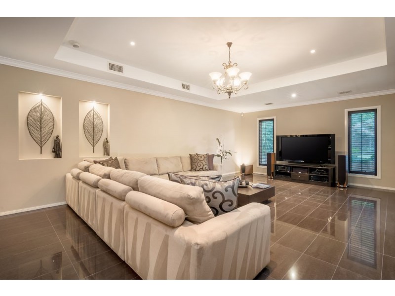 70 Essex Road, Mount Waverley VIC 3149