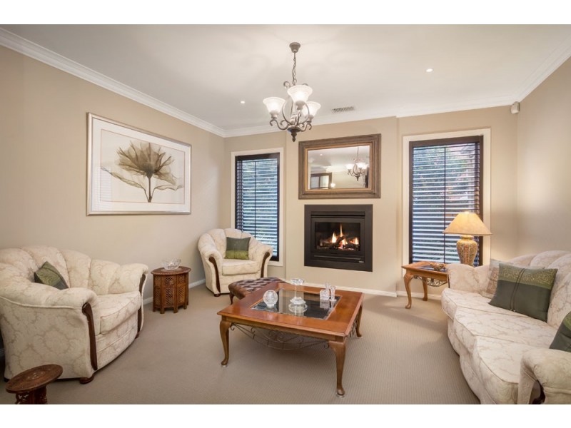 70 Essex Road, Mount Waverley VIC 3149