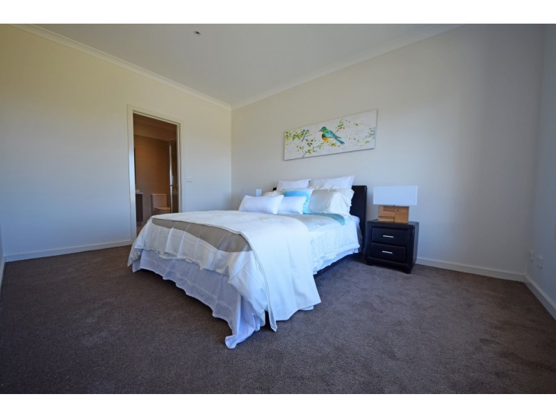 53 Hansworth Street, Mulgrave VIC 3170