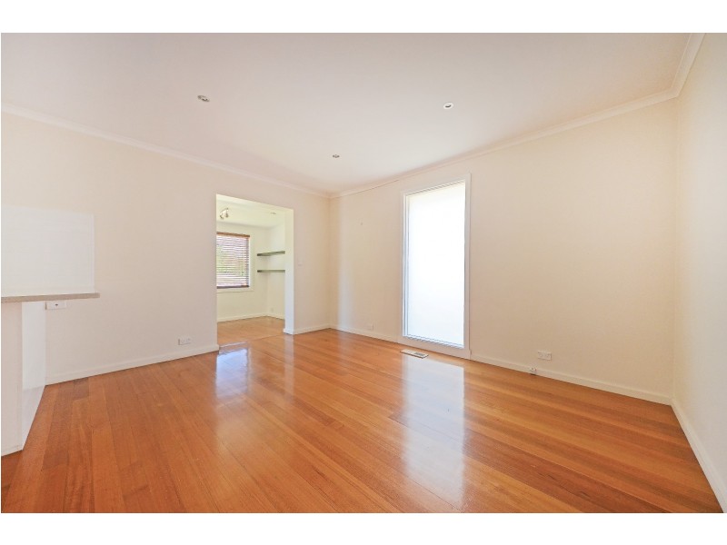 14 Nicholas Avenue, Glen Waverley VIC 3150