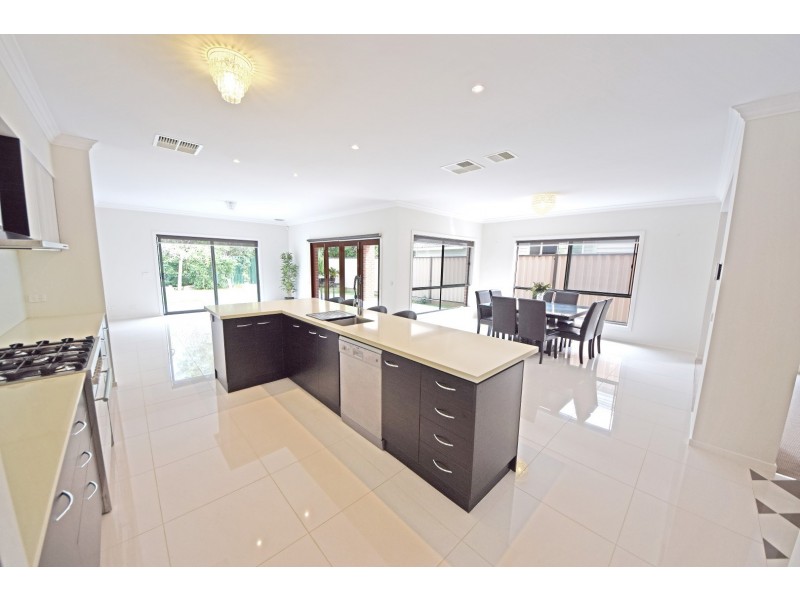 25 Halliday Street, Mount Waverley VIC 3149