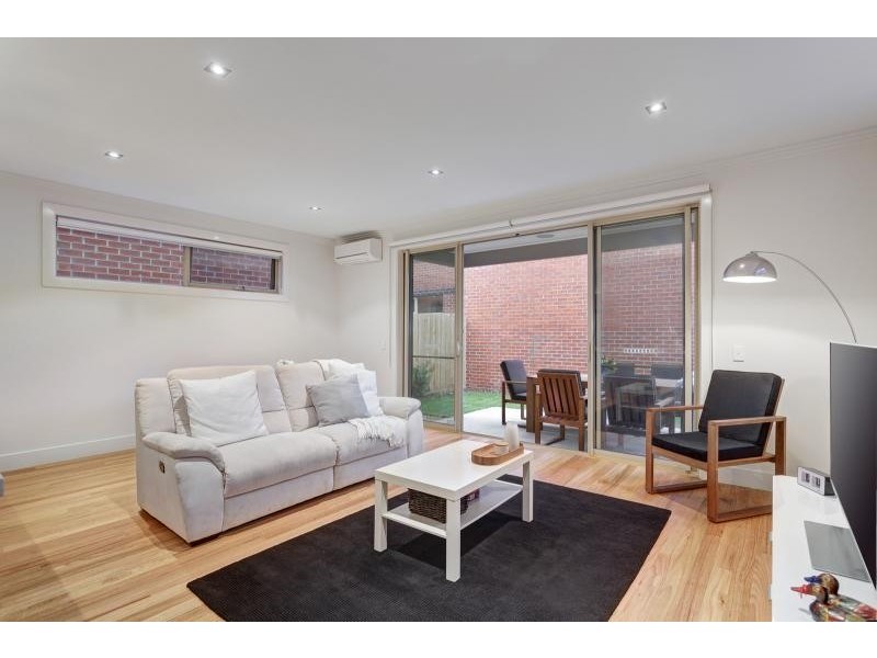 3/1-5 Royton Street, Burwood East VIC 3151
