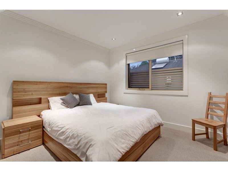 3/1-5 Royton Street, Burwood East VIC 3151