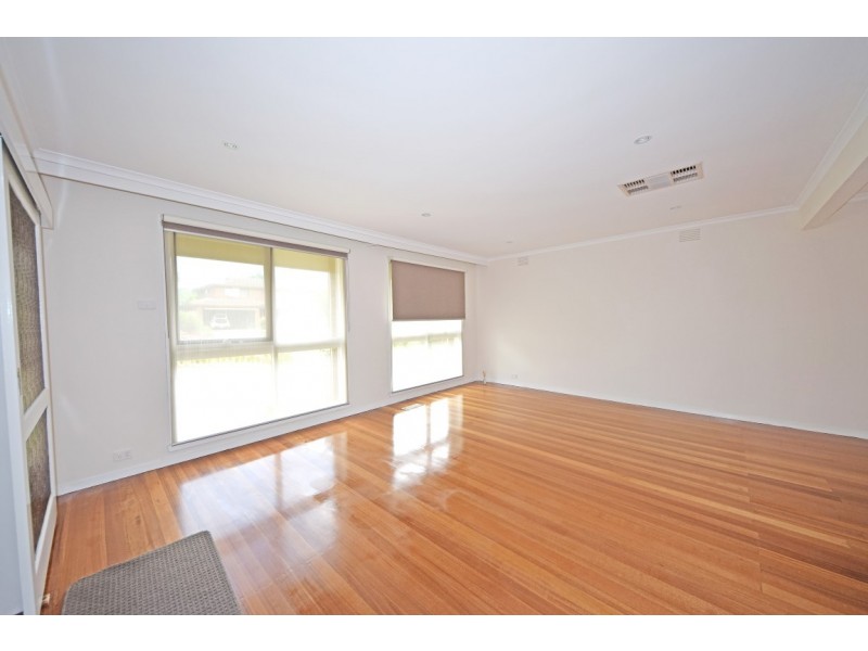 4 Roswell Street, Glen Waverley VIC 3150