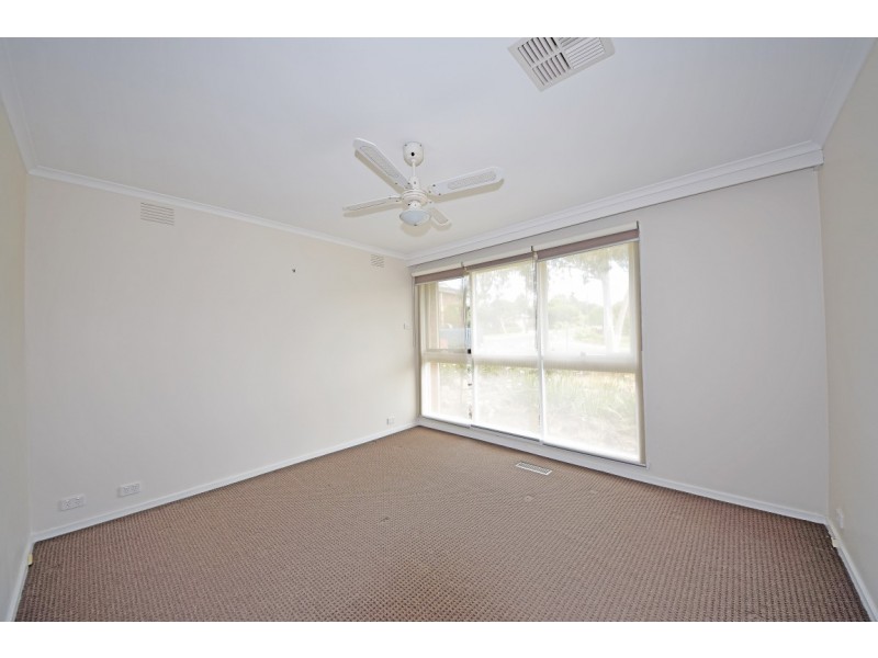 4 Roswell Street, Glen Waverley VIC 3150