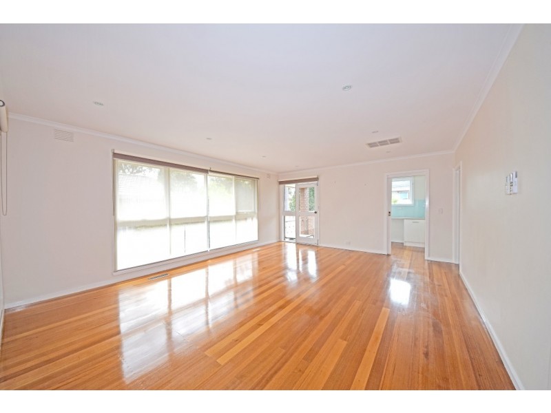 4 Roswell Street, Glen Waverley VIC 3150