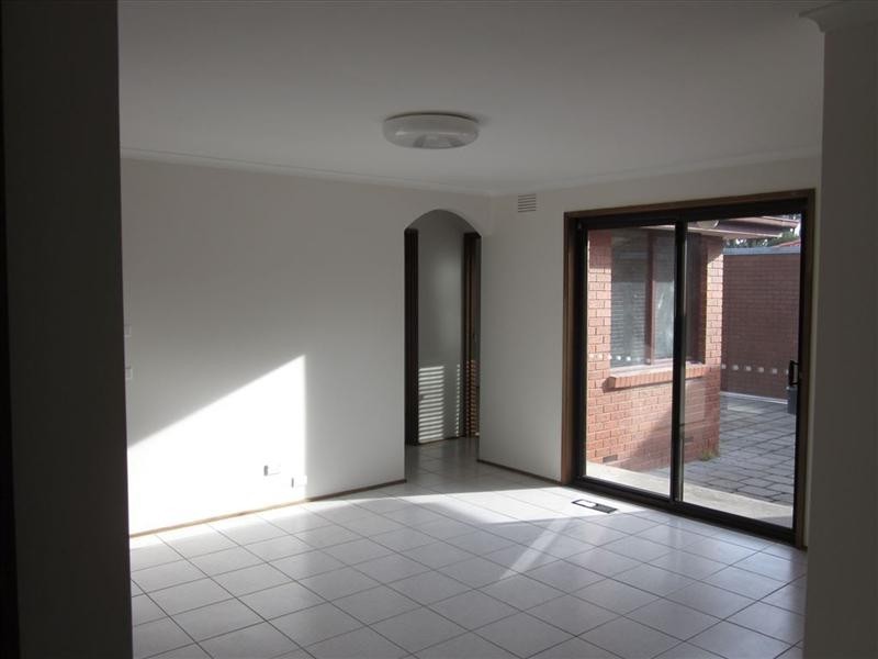 26 Murchison Crescent, Clayton South VIC 3169