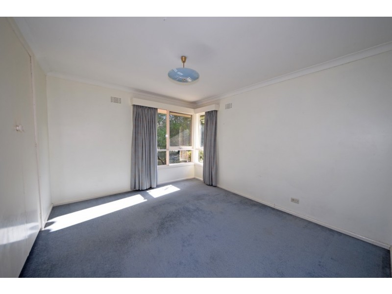 39 Greenways Road, Glen Waverley VIC 3150