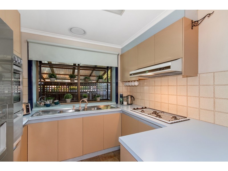 8/160 Gladstone Road, Dandenong North VIC 3175