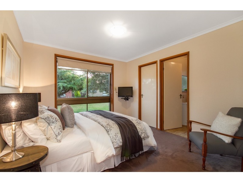 8/160 Gladstone Road, Dandenong North VIC 3175