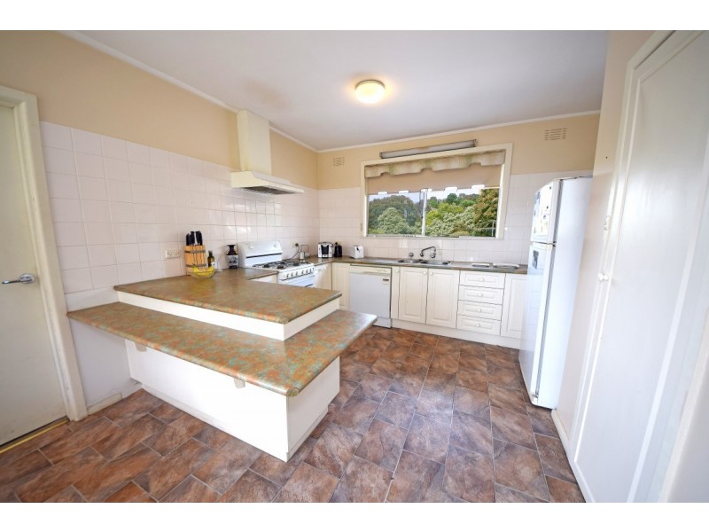 70 Wilson Road, Glen Waverley VIC 3150
