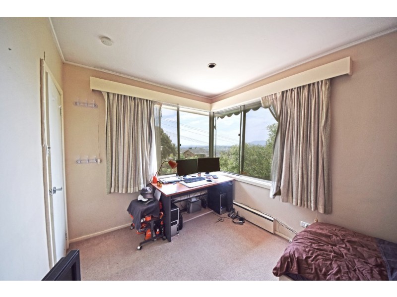 70 Wilson Road, Glen Waverley VIC 3150