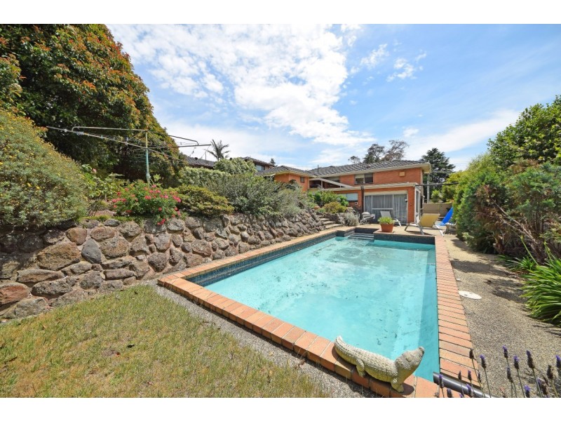 70 Wilson Road, Glen Waverley VIC 3150