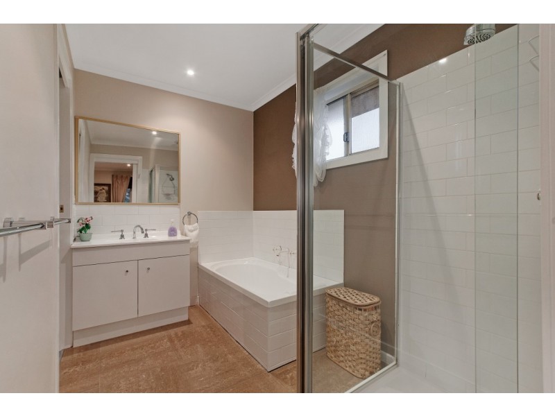 74 Callaghan Avenue, Glen Waverley VIC 3150