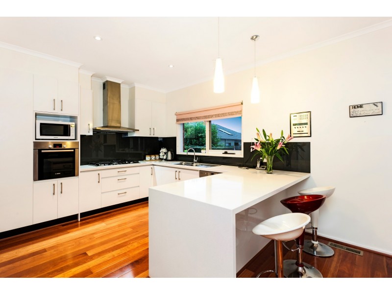 8 Talwood Court, Burwood East VIC 3151