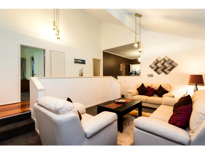 8 Talwood Court, Burwood East VIC 3151