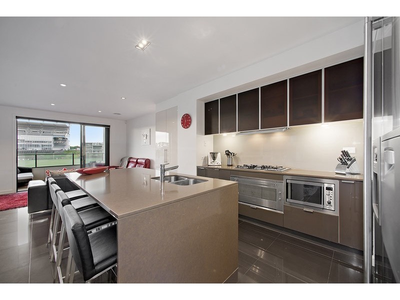 76 Waverley Park Drive, Mulgrave VIC 3170