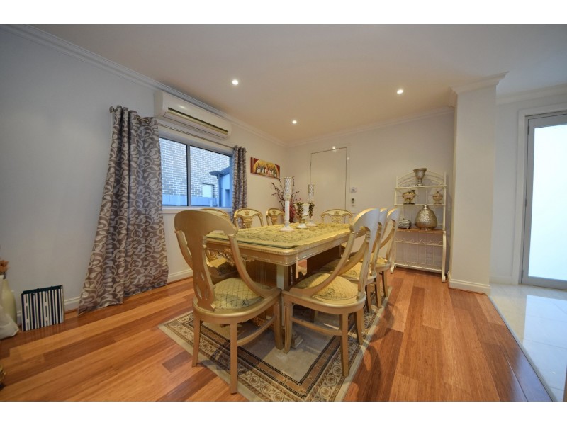 19 Cash Grove, Mount Waverley VIC 3149