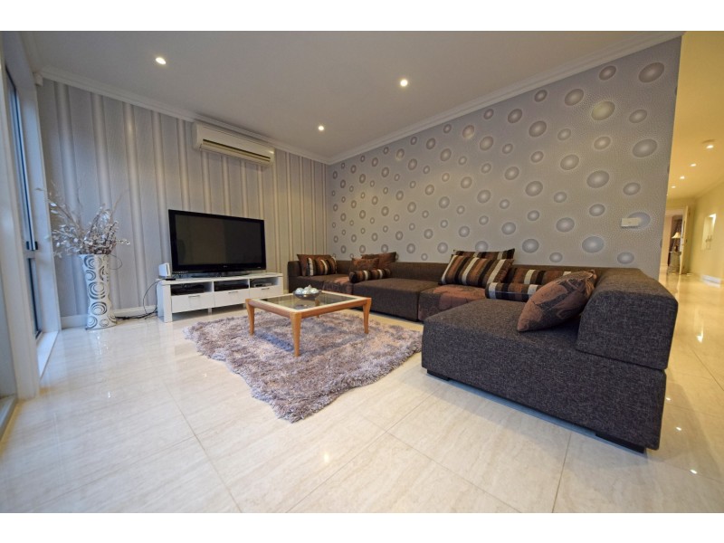 19 Cash Grove, Mount Waverley VIC 3149