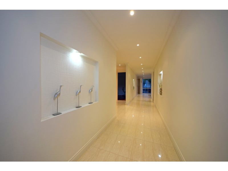 19 Cash Grove, Mount Waverley VIC 3149