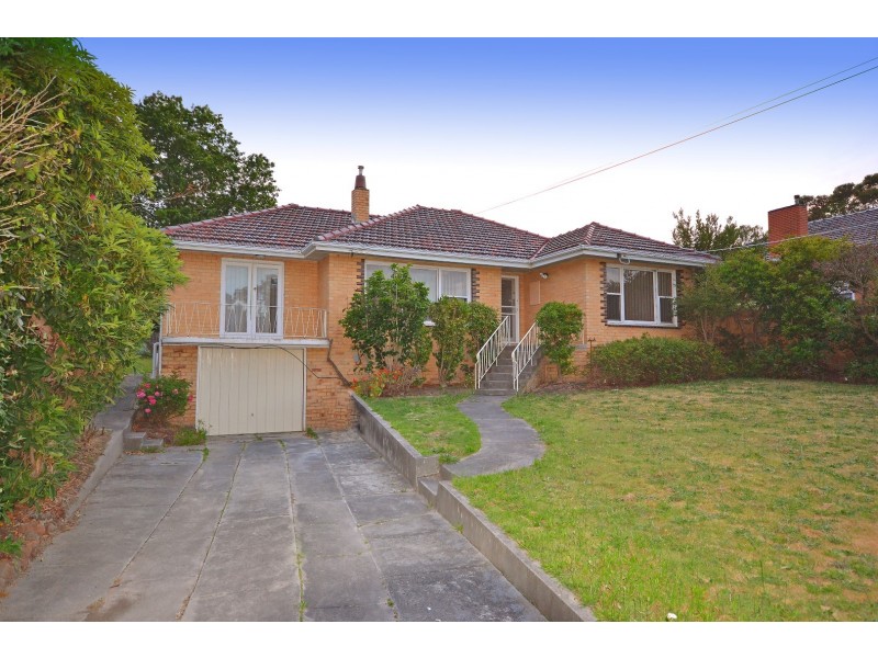 66 Hinkler Road, Glen Waverley VIC 3150