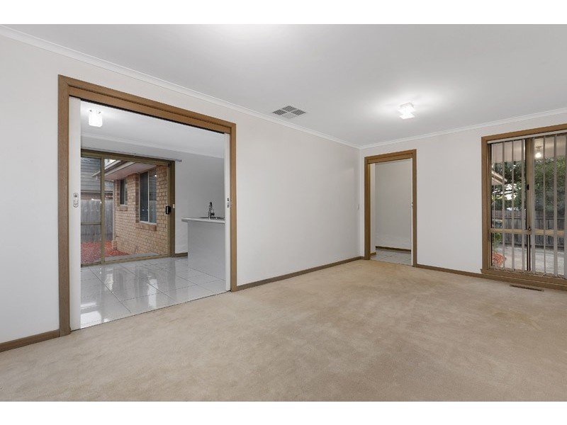 2/10 Parker Street, Clayton VIC 3168