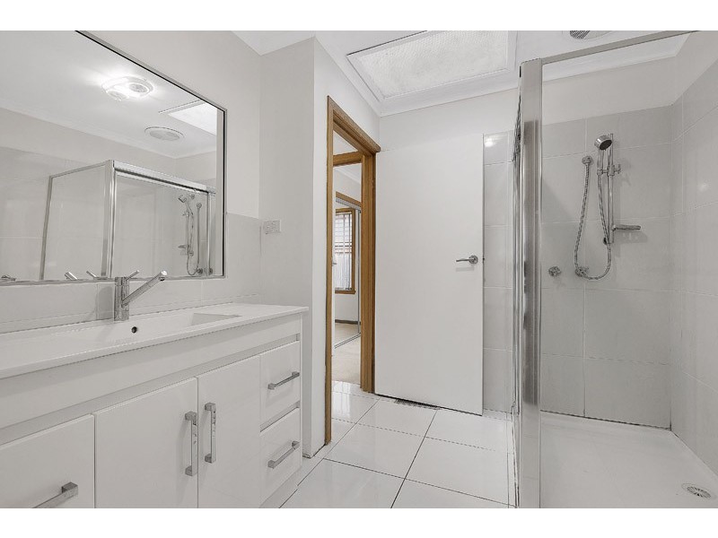 2/10 Parker Street, Clayton VIC 3168