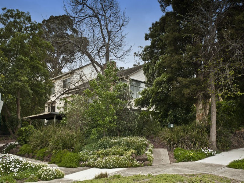 62 Headingley Road, Mount Waverley VIC 3149