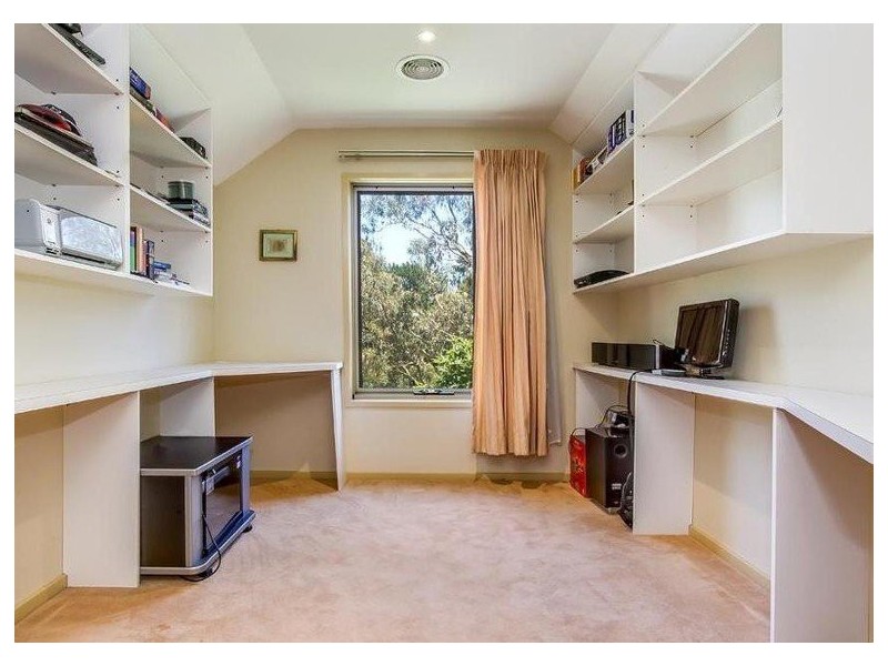 5 Lakeview Court, Glen Waverley VIC 3150