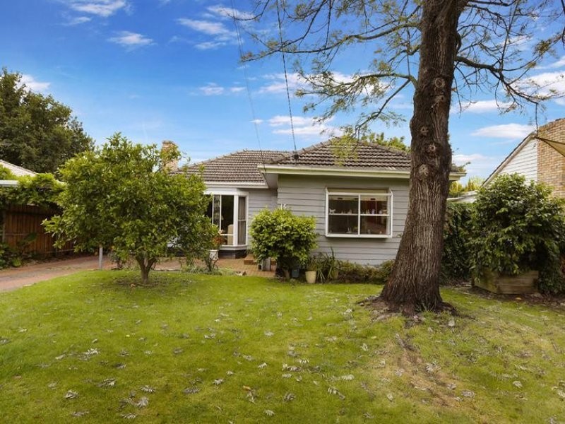 13-15 Tobias Avenue, Glen Waverley VIC 3150