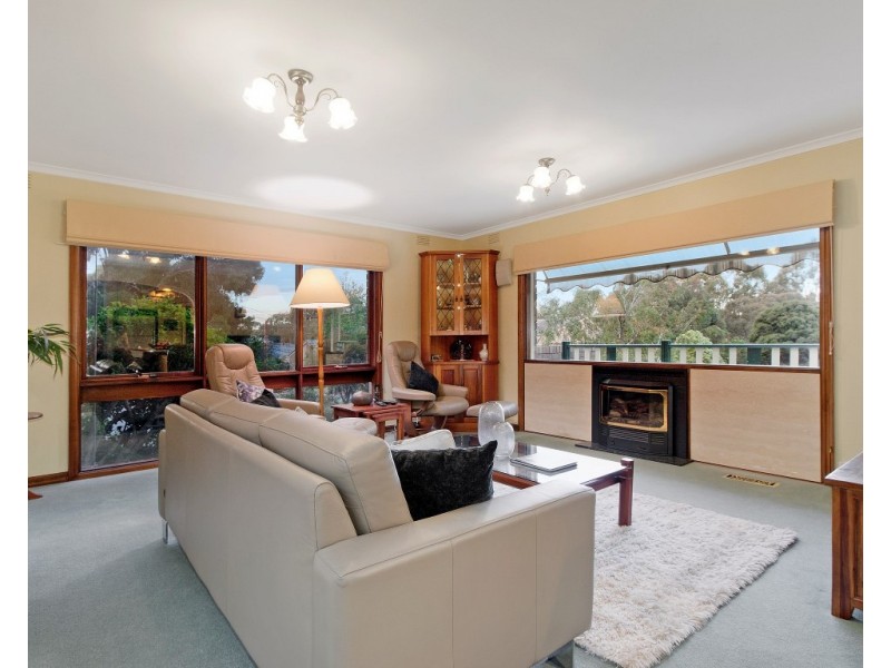 28 Loretta Avenue, Wheelers Hill VIC 3150