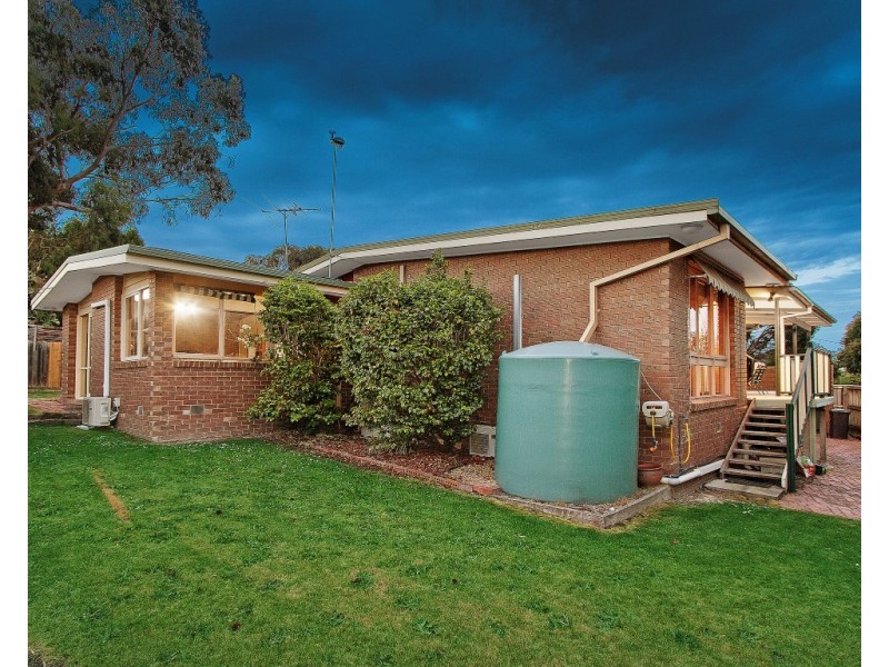 28 Loretta Avenue, Wheelers Hill VIC 3150