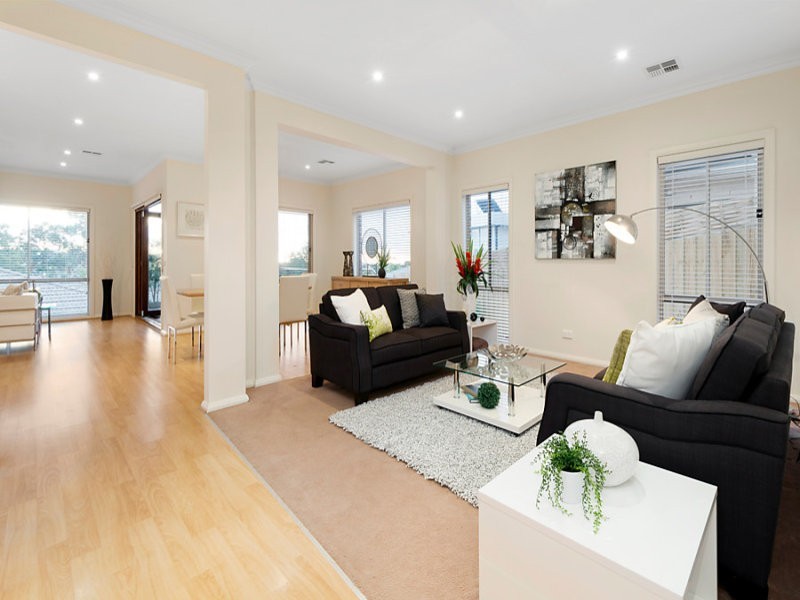 11 Melinga Crescent, Chadstone VIC 3148