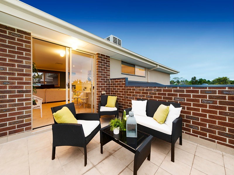 11 Melinga Crescent, Chadstone VIC 3148