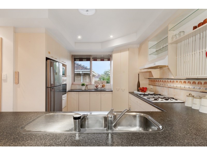 24 Kiers Avenue, Mount Waverley VIC 3149