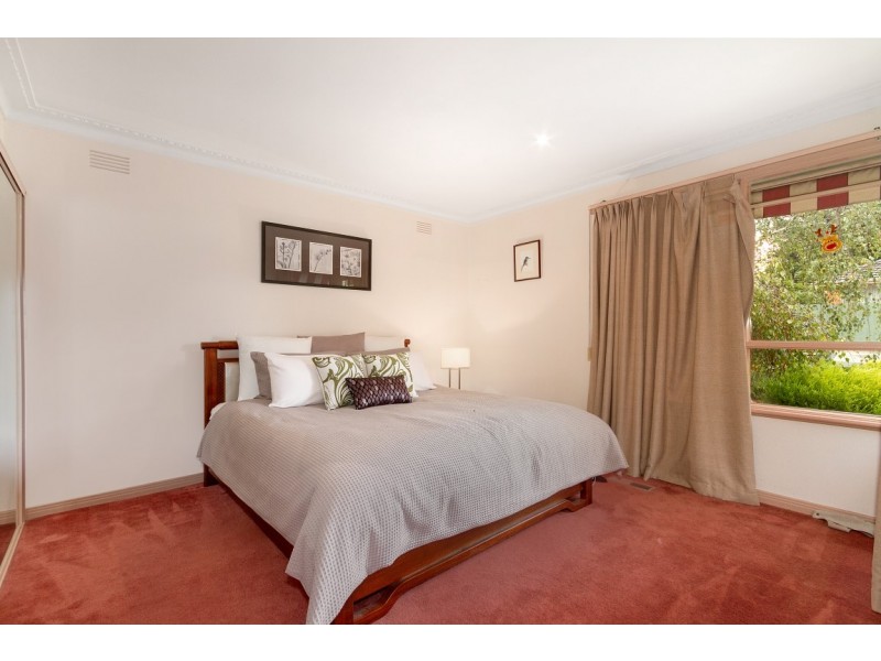 24 Kiers Avenue, Mount Waverley VIC 3149