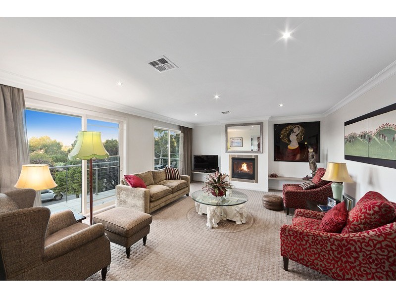 15 Clarke Court, Wheelers Hill VIC 3150