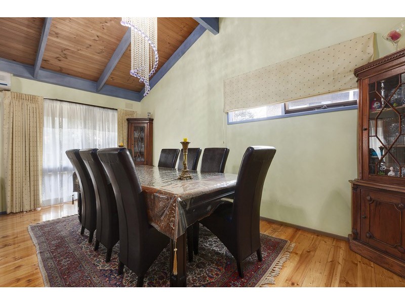 49 Long Valley Way, Doncaster East VIC 3109